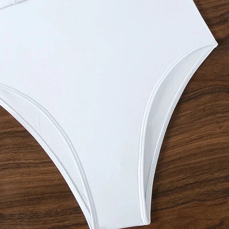 Bañador blanco con tirantes cruzados - Image 6