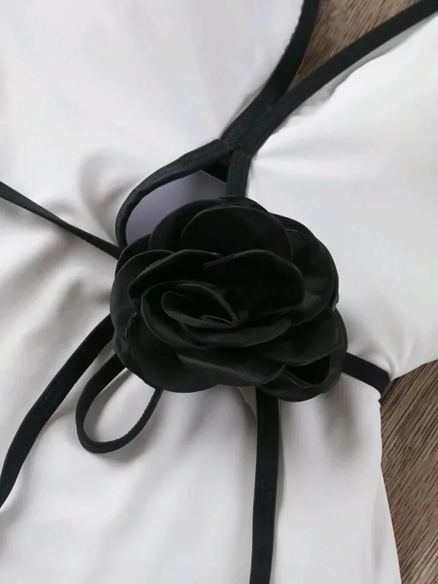 Bañador con rosa - Image 6