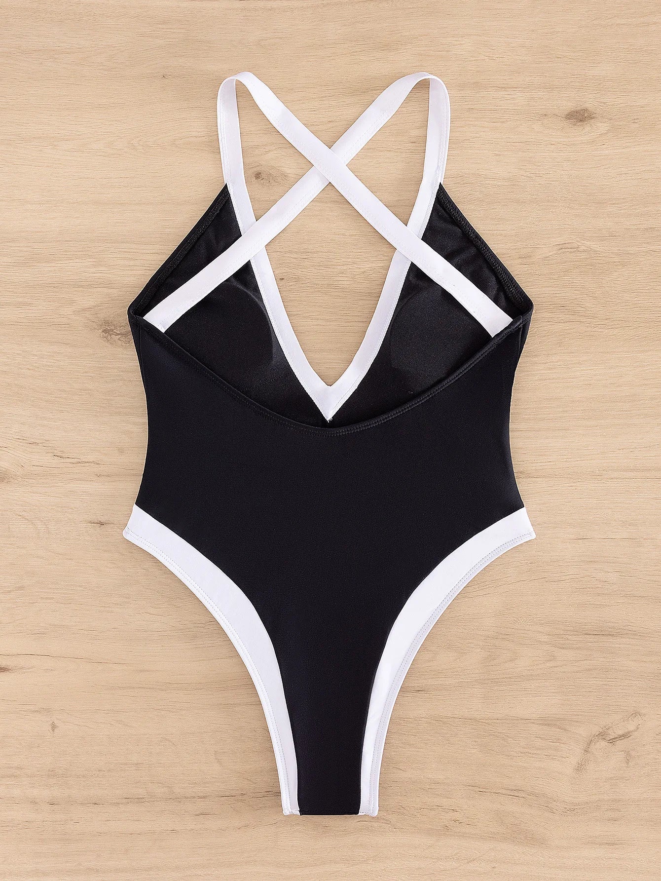 Bañador negro con ribete blanco - Image 5
