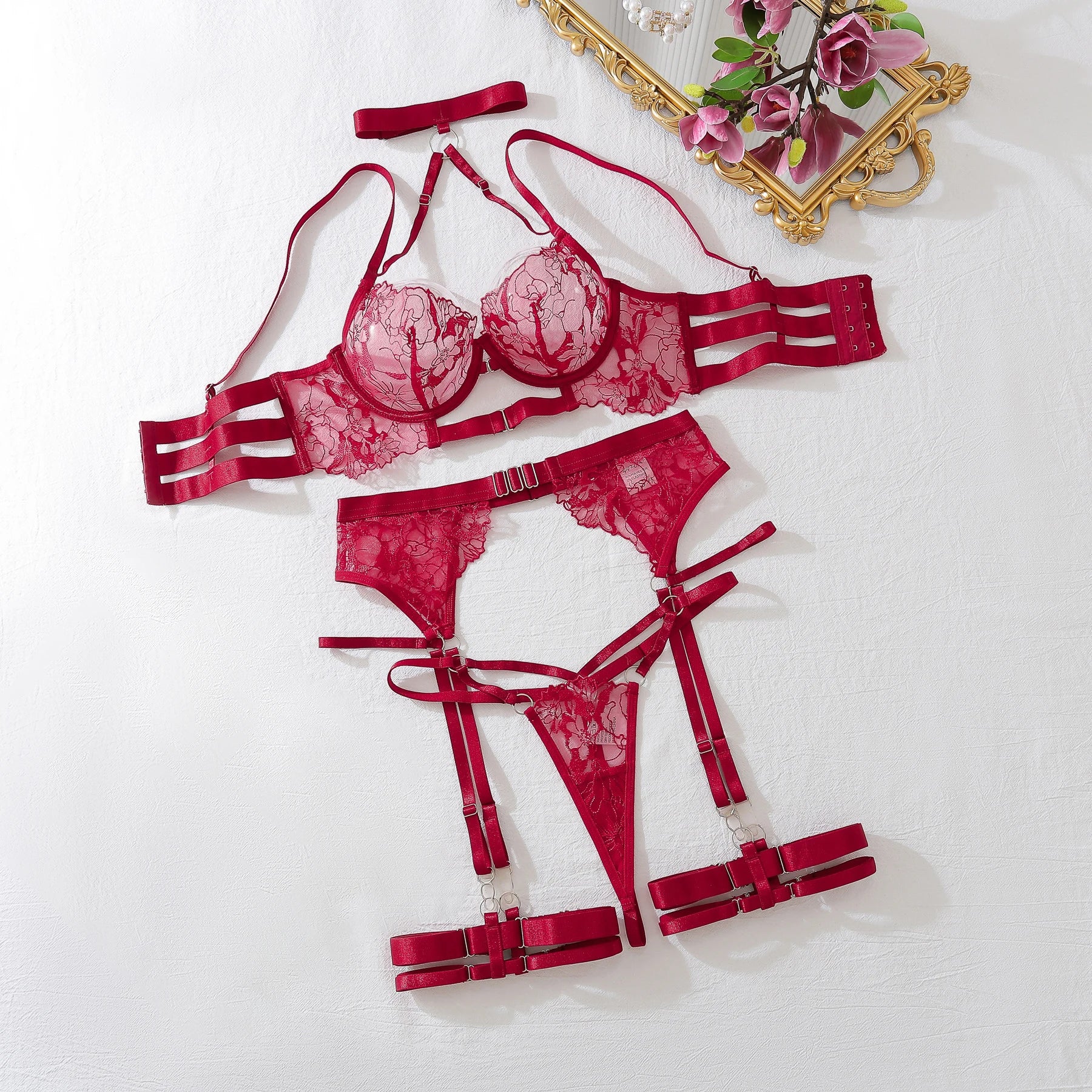 Conjunto de lencería de encaje con tiras Frances - Image 6