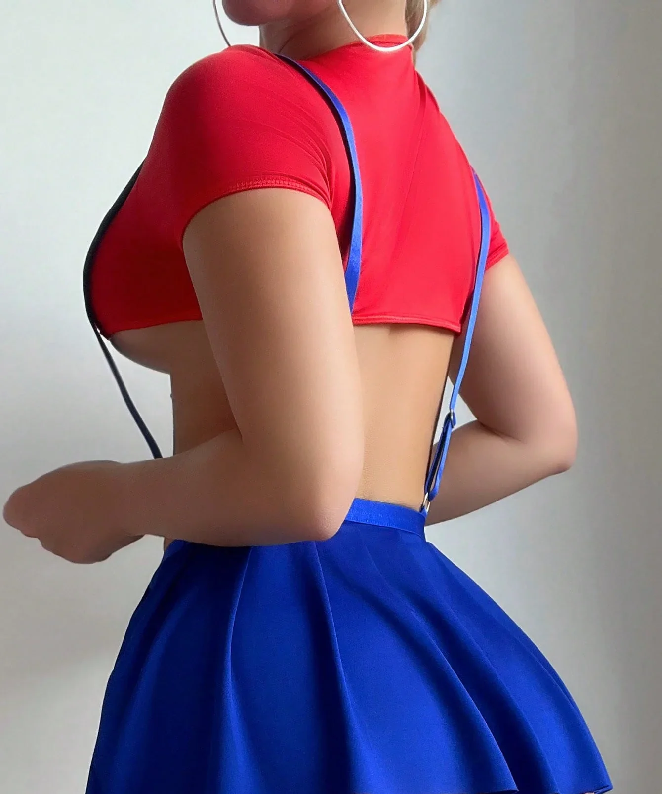 Disfraz con minifalda con suspensores - Image 4
