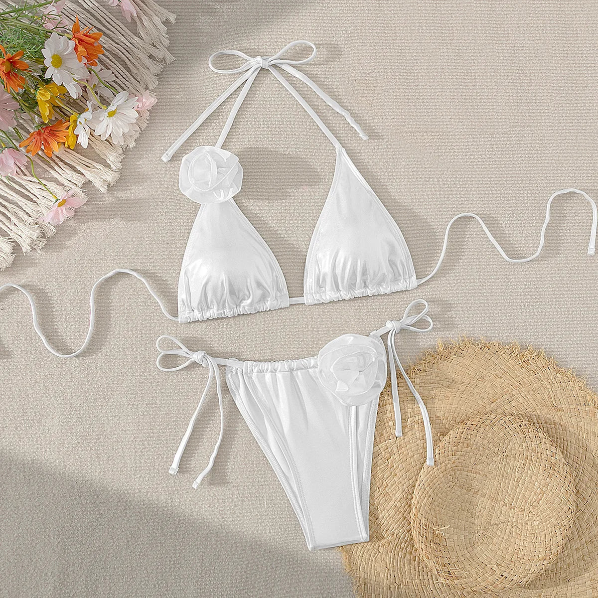 Traje de baño de dos piezas con efecto metálico y rosas - Image 11